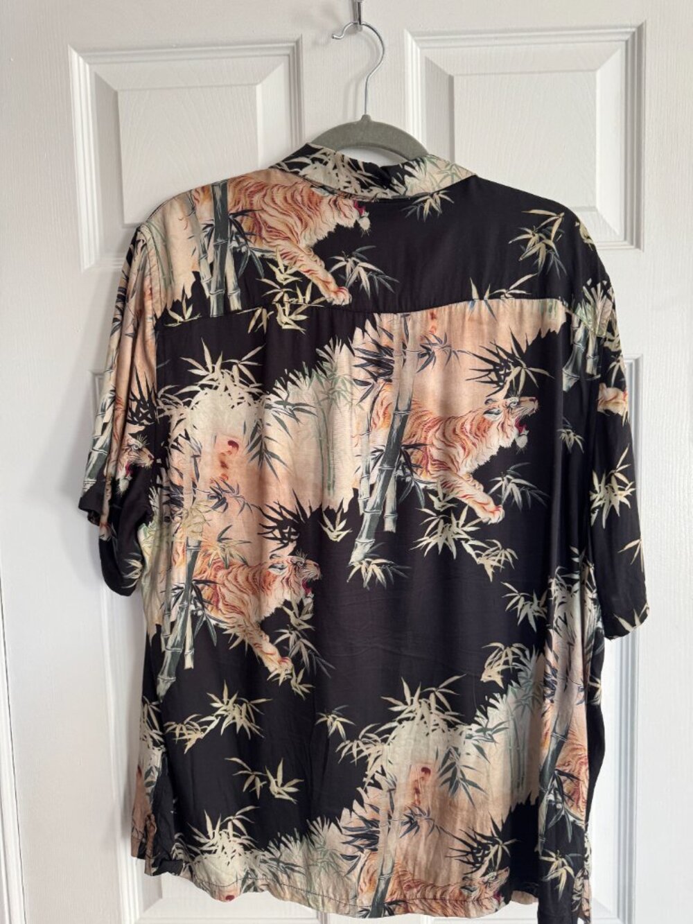 AllSaints Tiger & Bamboo Print Short-Sleeve Shirt M - Picture 2 of 2